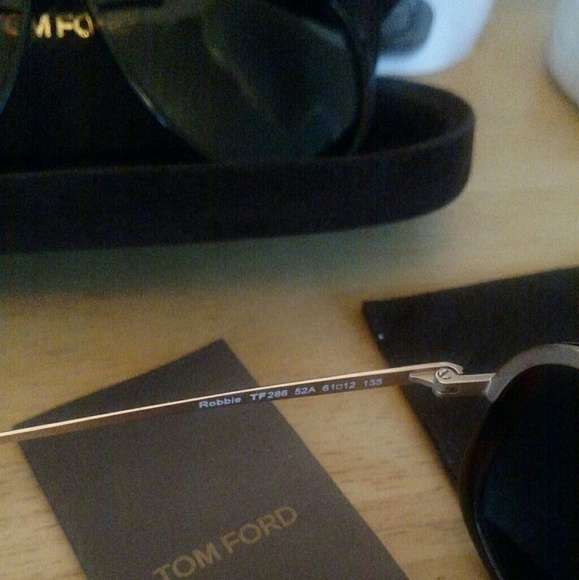 Tom Ford Robbie FT 286 52A Sunglasses with Clip on - Picture 4 of 8